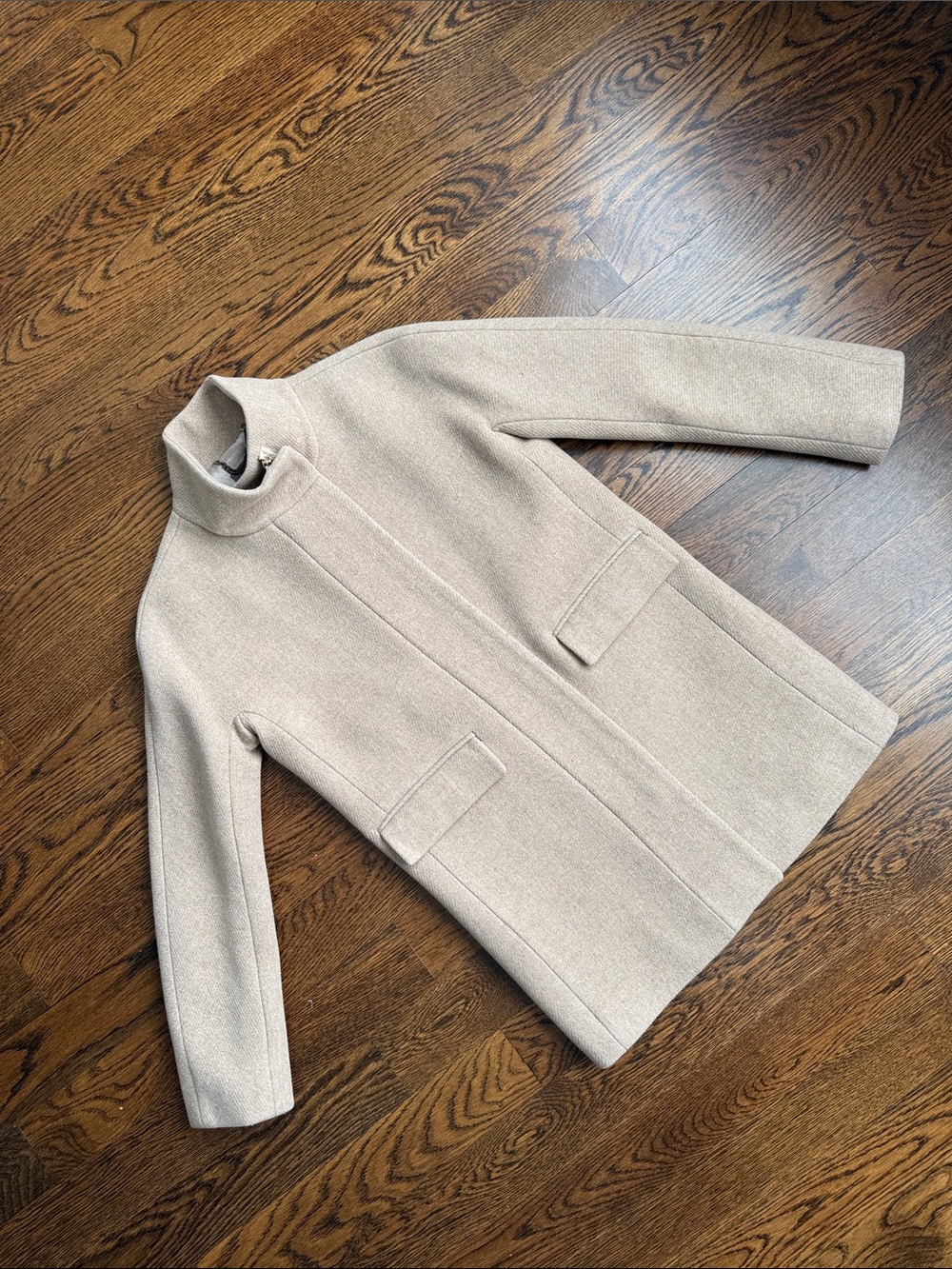 J Crew stadium cloth wool coat, beige size 2, with thinsulate